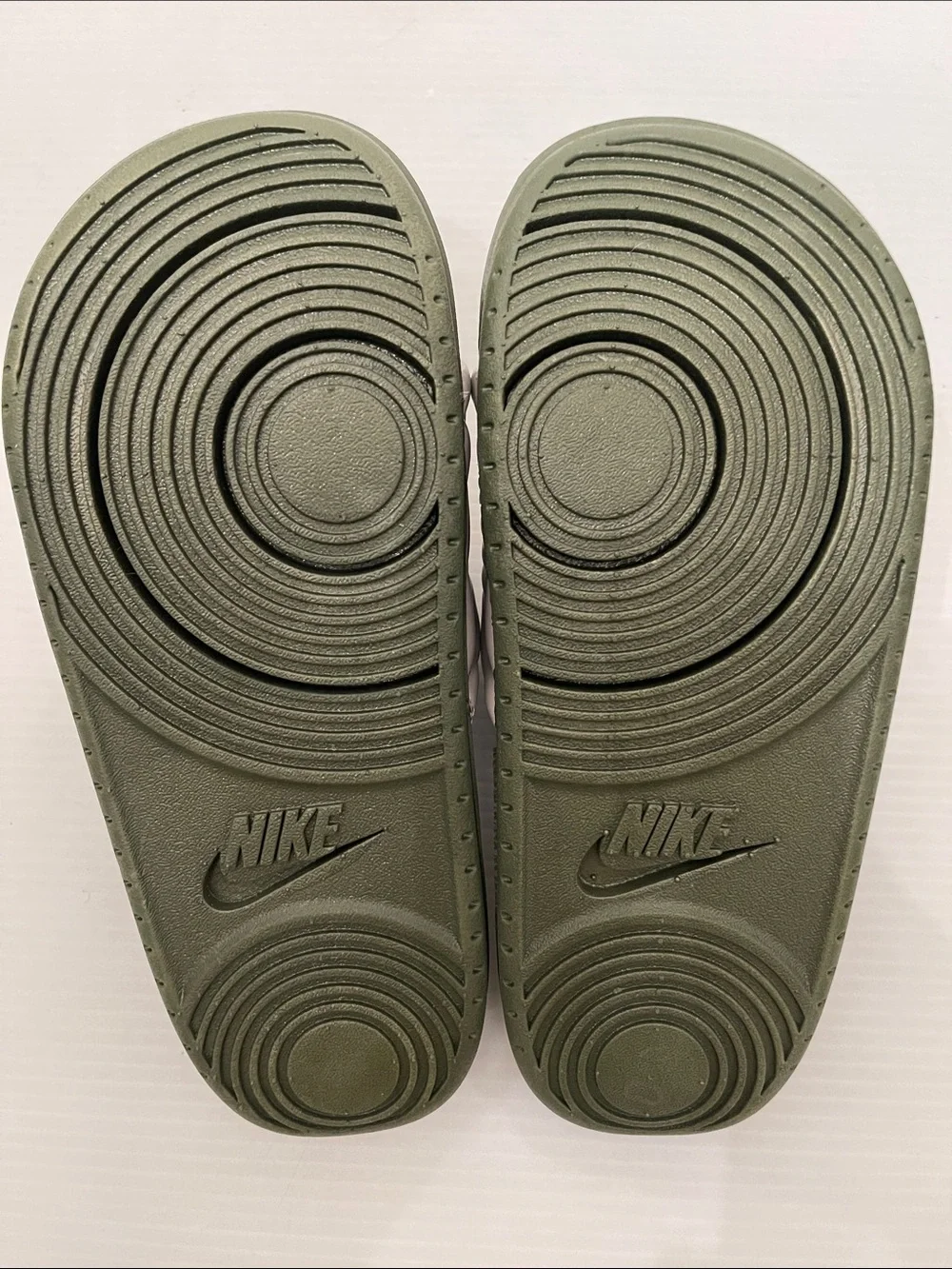 NIKE OFFCOURT ADJUST SLIDE IN CARGO KHAKI COLLEGE GREY SANDAL MENS SIZE 7